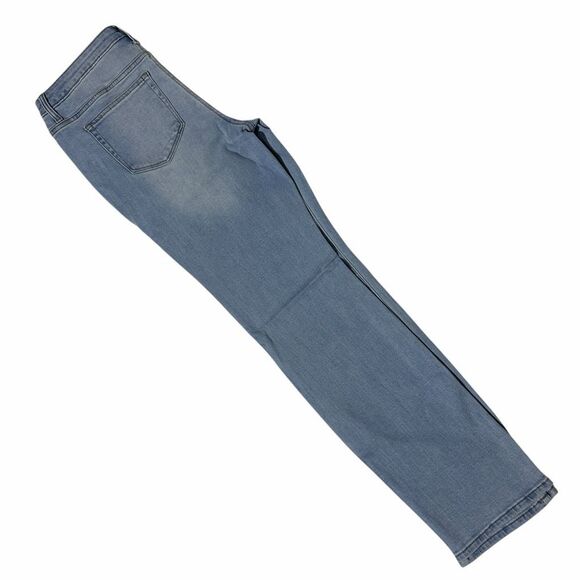 Member's Mark Women's Straight Jeans - Light Wash - Size 6 - Picture 13 of 13